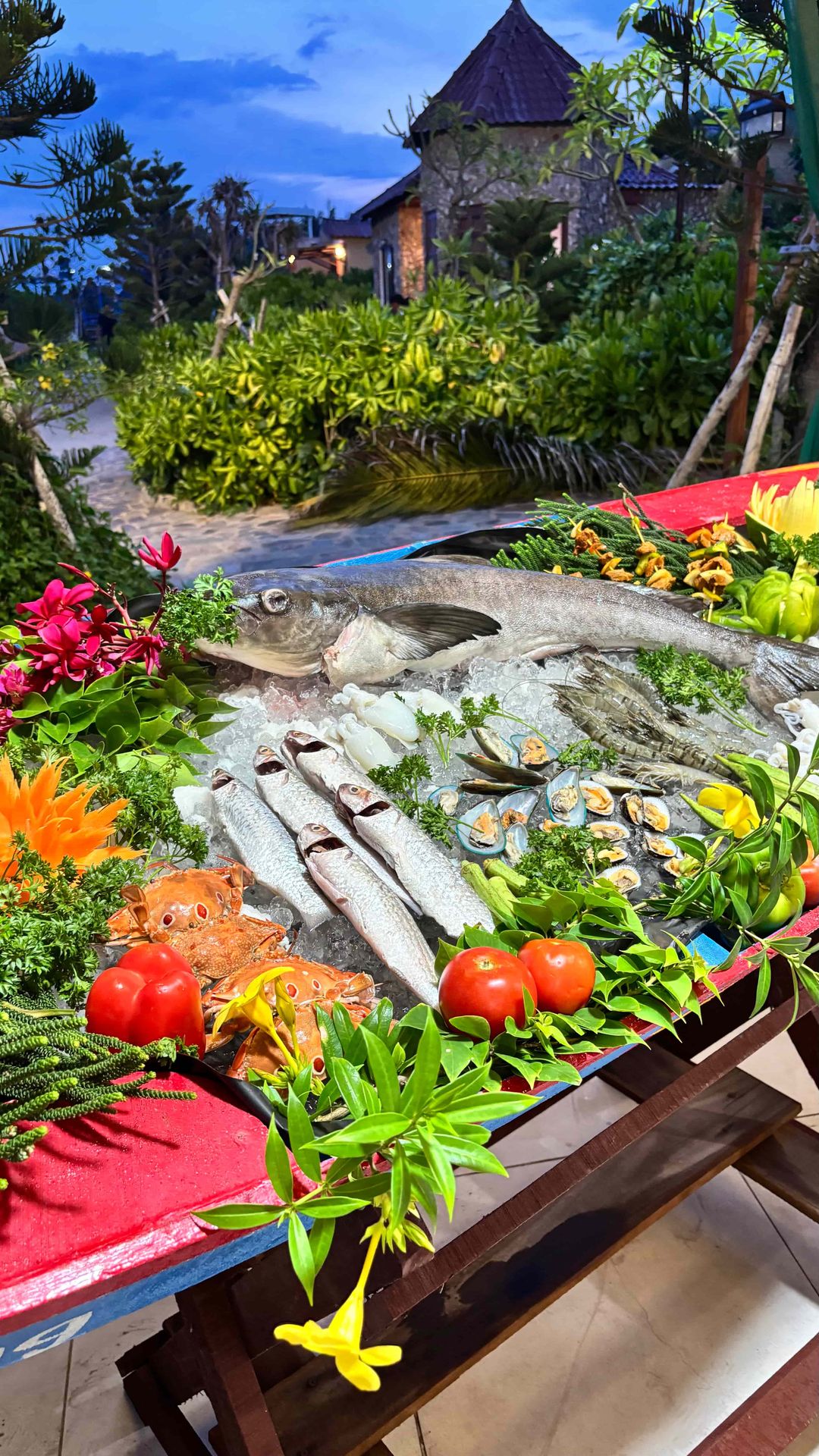 Quầy buffet hải sản tươi sống