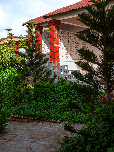 Beachfront Grand view.webp