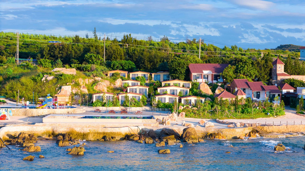 AdoraBay Premier Ocean View 2.webp